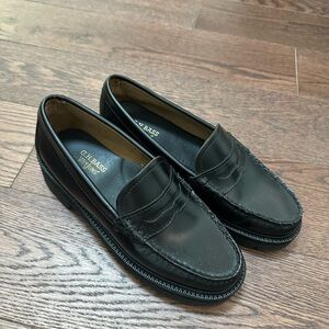 G.H. Bass black loafers size 6